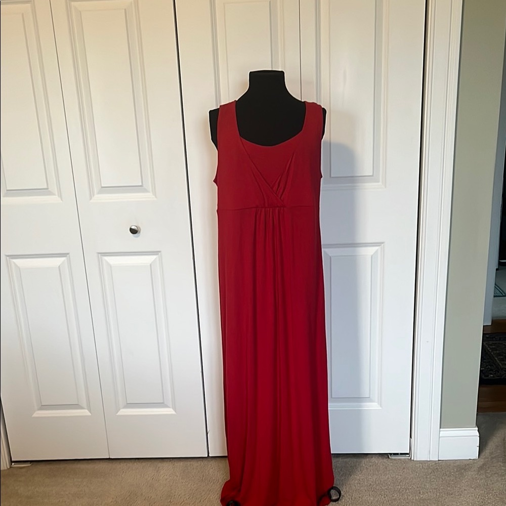 Elegant Red Maxi Dress